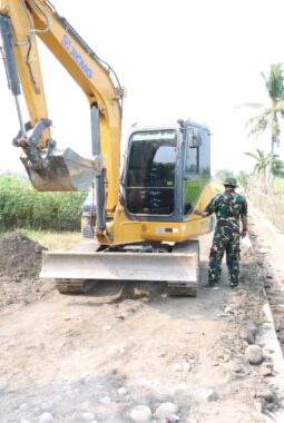 Jalan Tani Bontonompo Terus Digarap, Harapan Baru Bagi Petani Desa Kalebarembeng